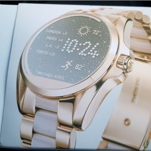 Michael kors rose gold smartwatch